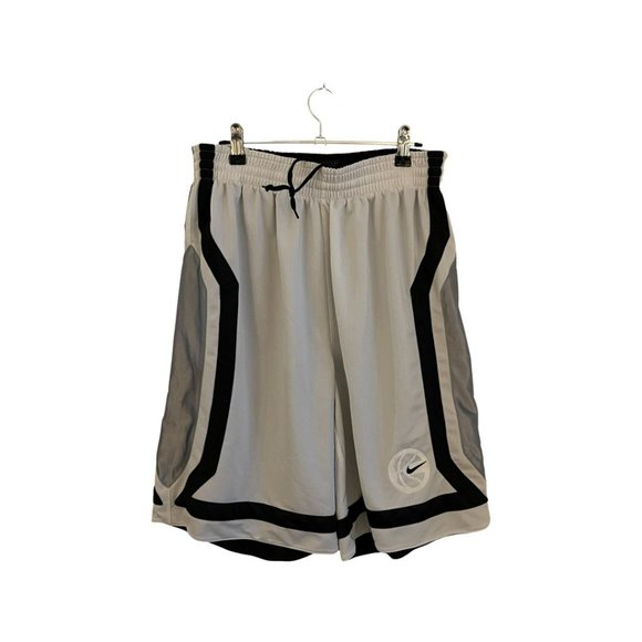 Nike Reversible Basketball Shorts - Picture 2 of 4